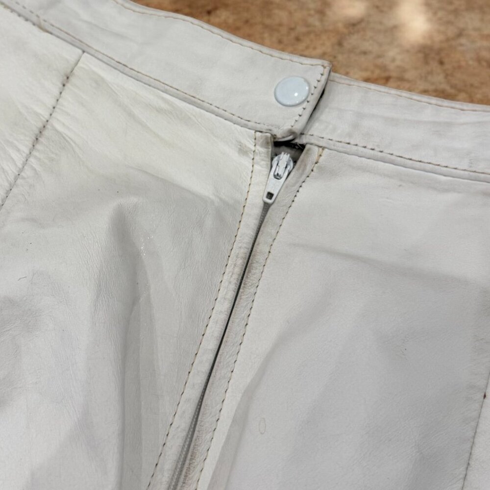 Vintage Wilson's Ivory Genuine Leather Mini Skirt Size 6 High Waist - Picture 10 of 10